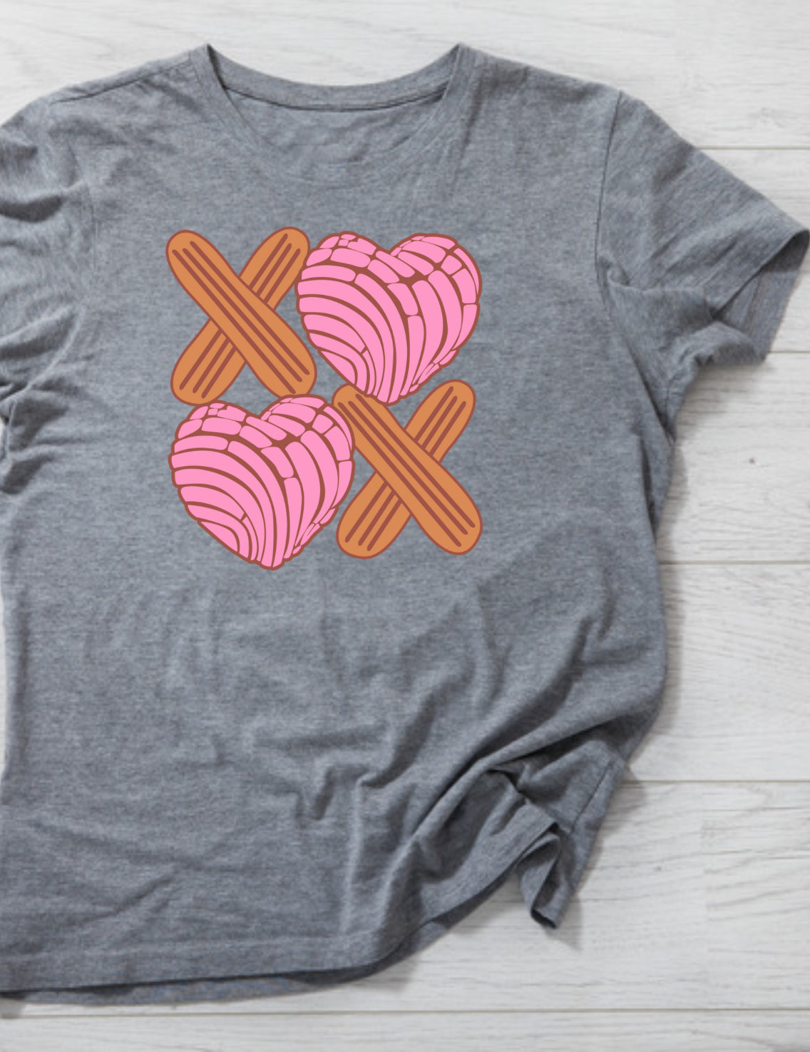 XOXO Conchas Shirt